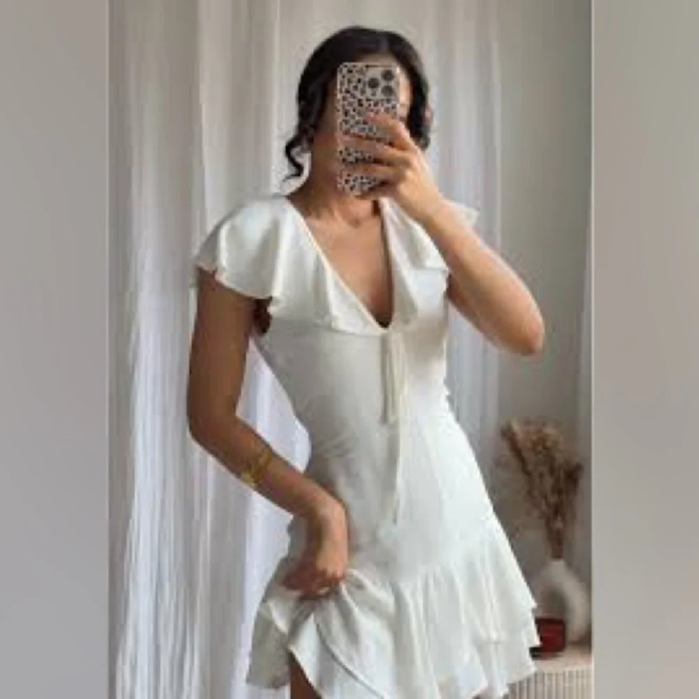 Zara Ruffle Tiered Short Dress - Picture 2 of 7